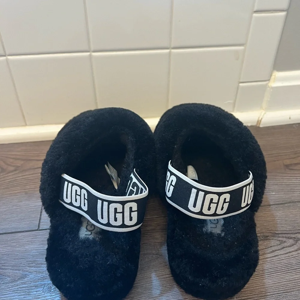 UGG Black Fluffy Slide Sandals - Picture 2 of 5